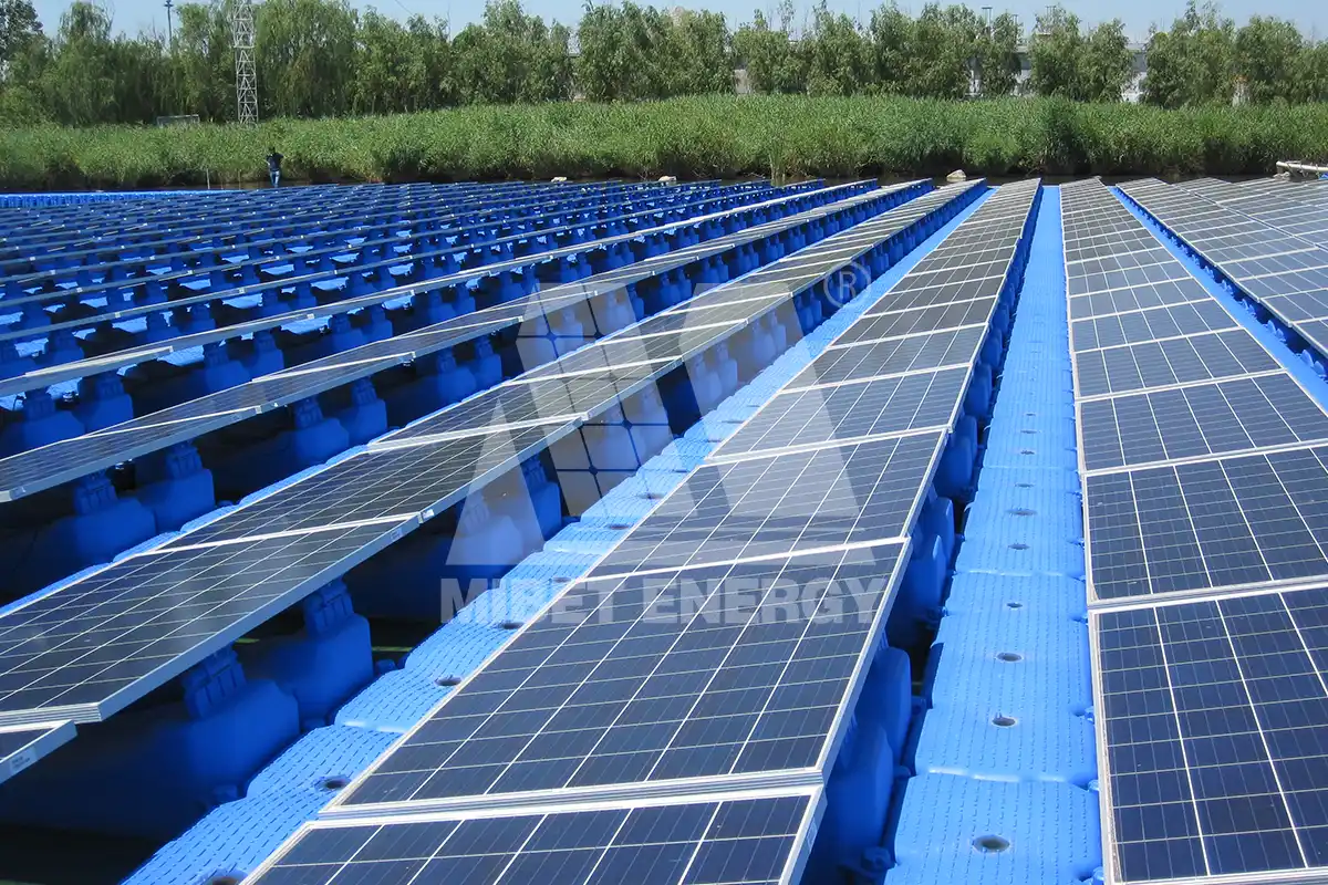 2.5 MW Floating Solar Power in Beijing, China