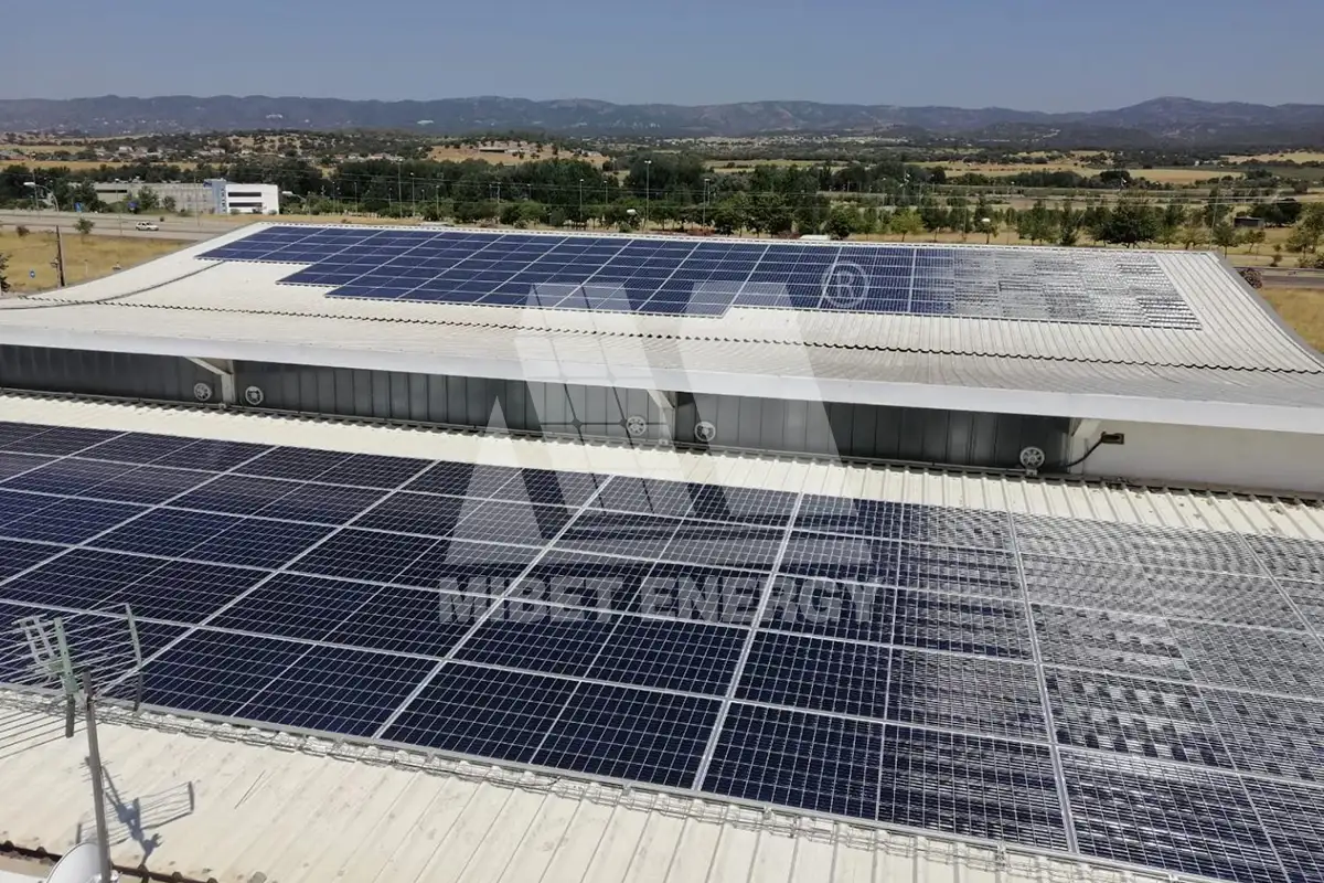 4 MW Metal Roof Solar Power in Spain